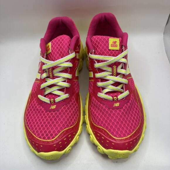 Size 5.5 - New Balance Woman's Minimus Ionix Lite 3090V2 Pink Running Shoes - Picture 4 of 9